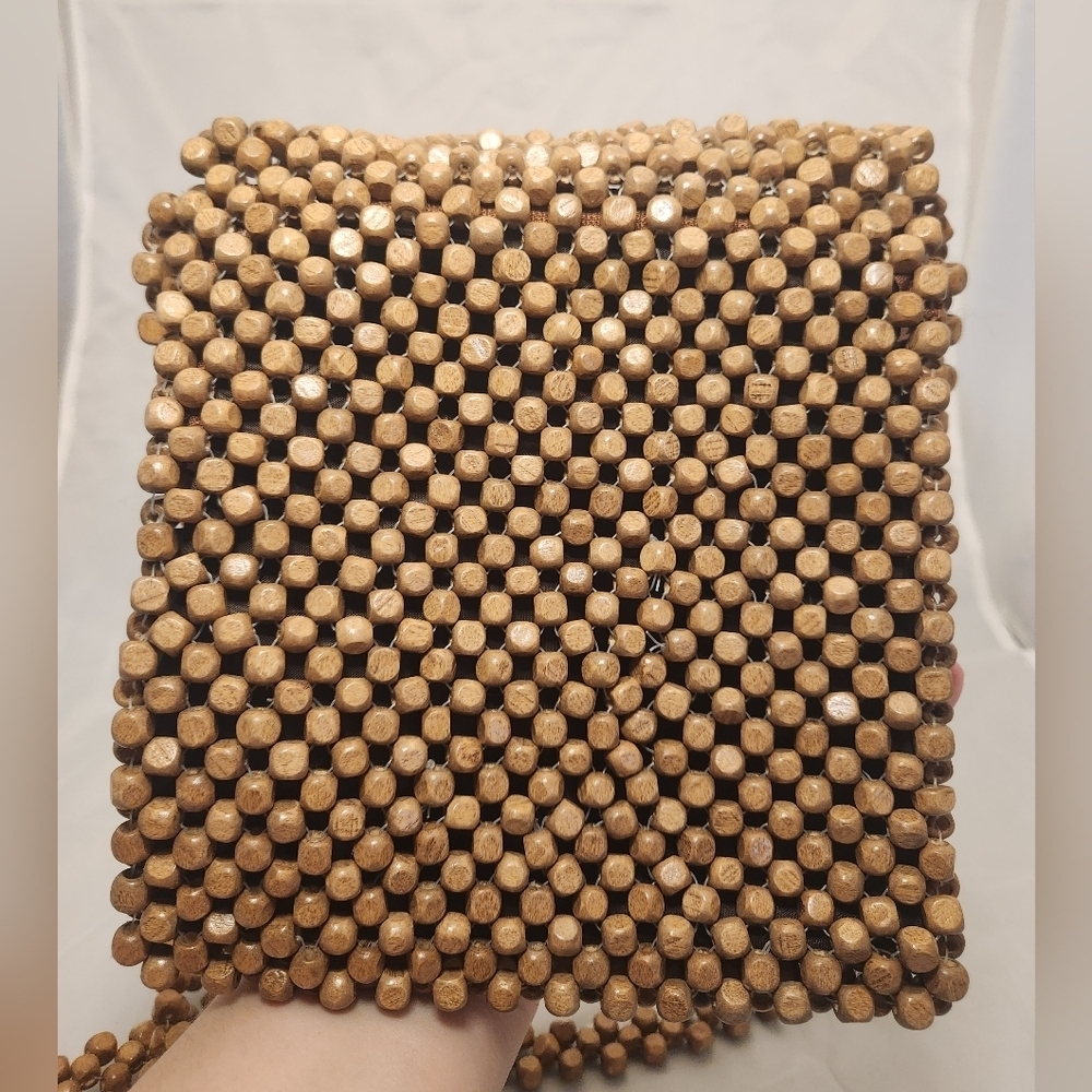 8" Tan Wood Beaded Hand Bag Purse 60" Long Strap - Picture 6 of 9